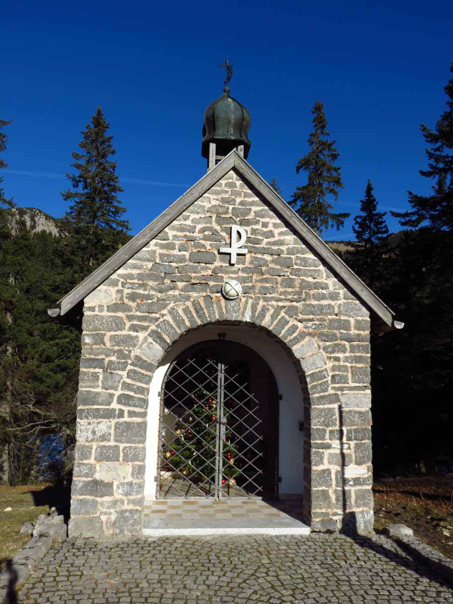 IMG_2105-Kapelle-Schwarzenkopfhuette-Taubenstein-Rotwand
